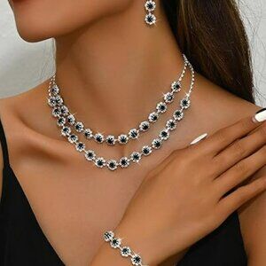 Bracelet 4 pc Statement Choker Necklace Earrings Bracelet Silver‎ Rhinestone